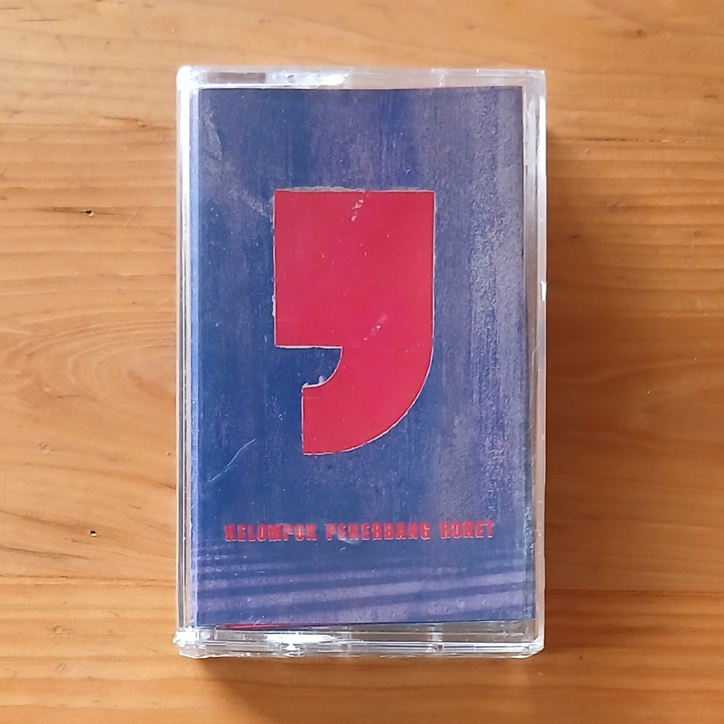 Kaset Pita KELOMPOK PENERBANG ROKET - Koma