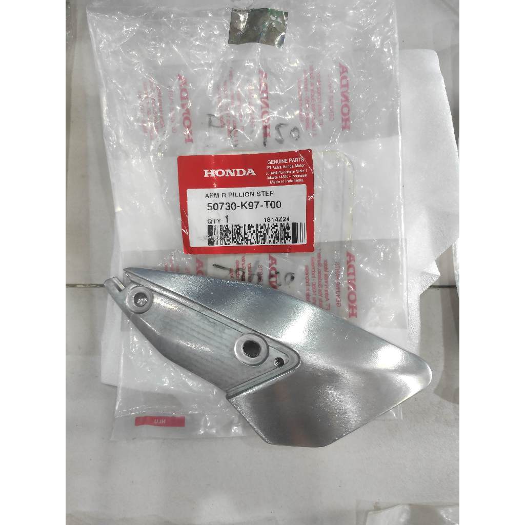 pijakan kaki belakang step kanan pcx 150 ori