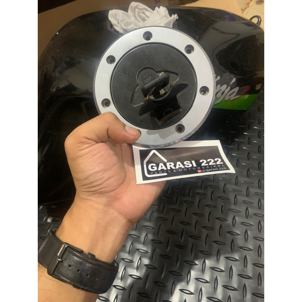 Tutup Tangki Ninja R SS RR Original Copotan