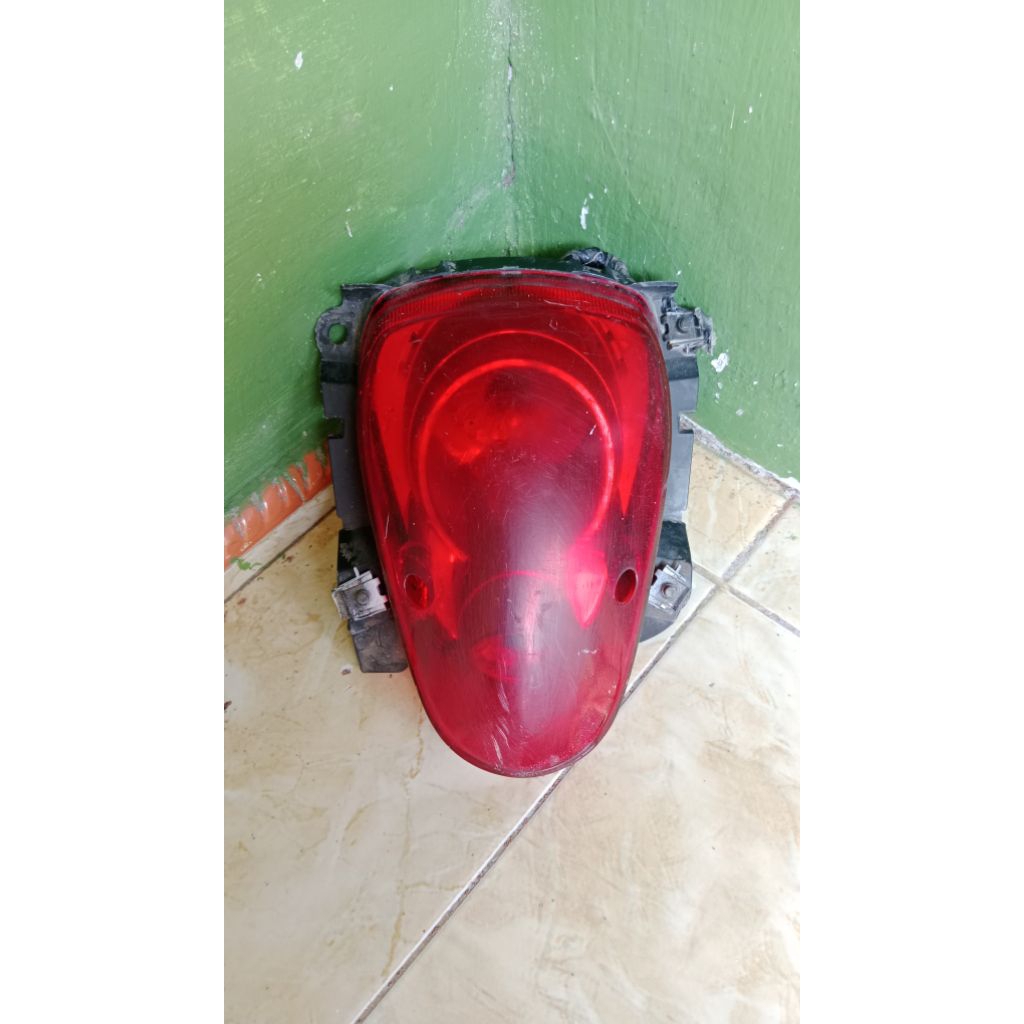 Lampu belakang honda scoopy karbu lama bekas original