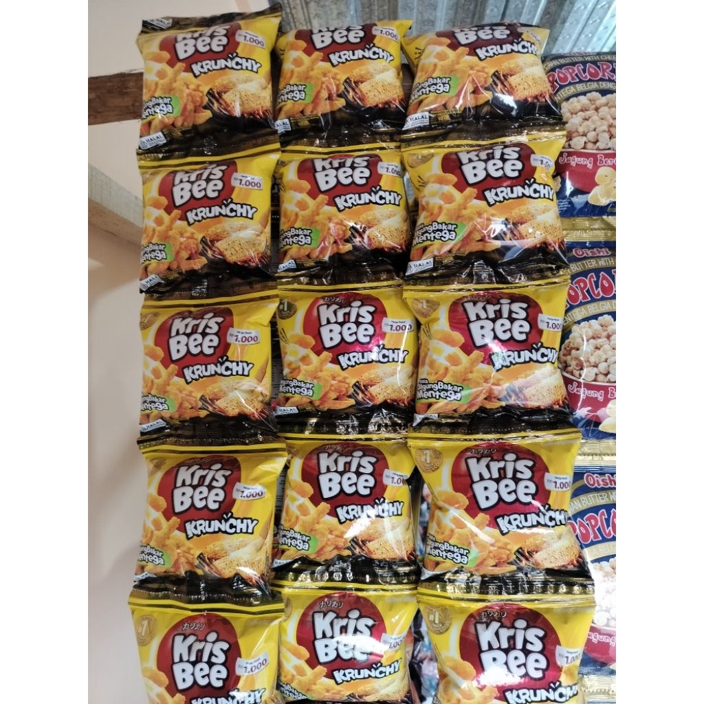 

KrisBee Krunchy Rasa Jagung Bakar Mentega (1renceng isi 10pcs)