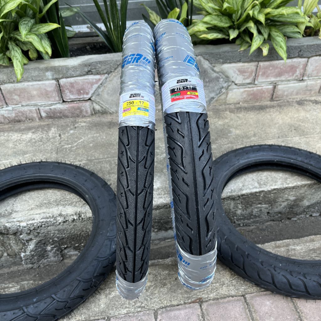 Sepasang ban motor  ring 17 non tubless