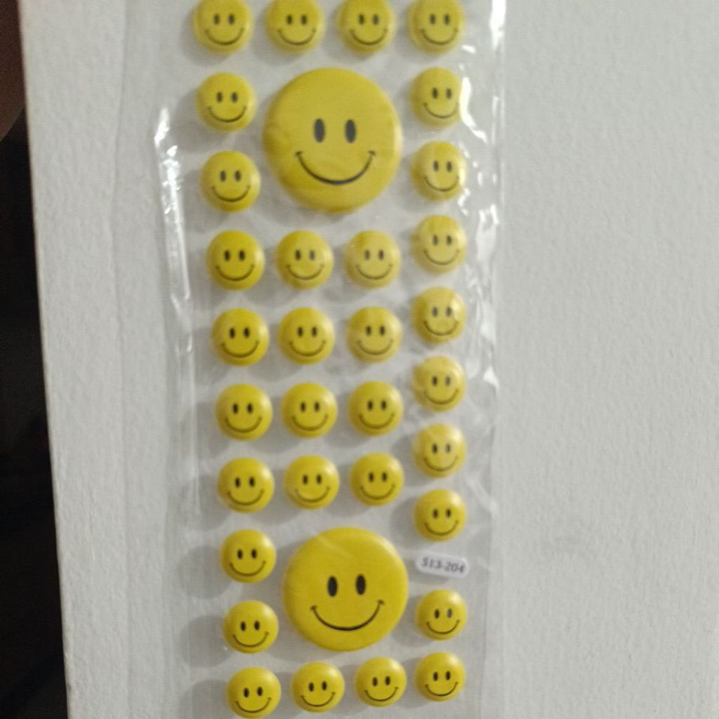 

Stiker timbul SMILE 7x19cm