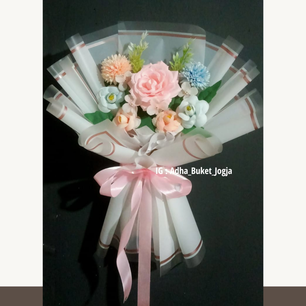 Buket Bunga Artificial Besar Jogja | Buket Bunga Ulang Tahun Cewek Murah | Buket Bunga Palsu Wisuda