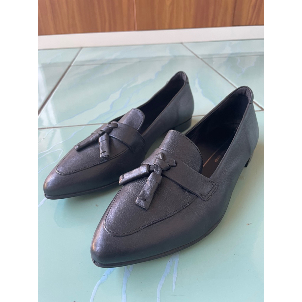 Ecco Flat shoes