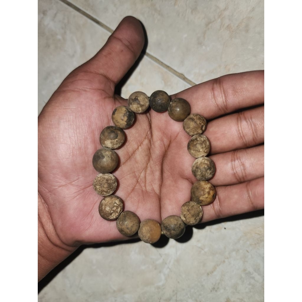gelang kuno banget antik antik sangat langka warisan mbah