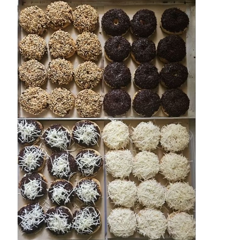 

Okt's kitchen Sidoarjo [Donat jadul]