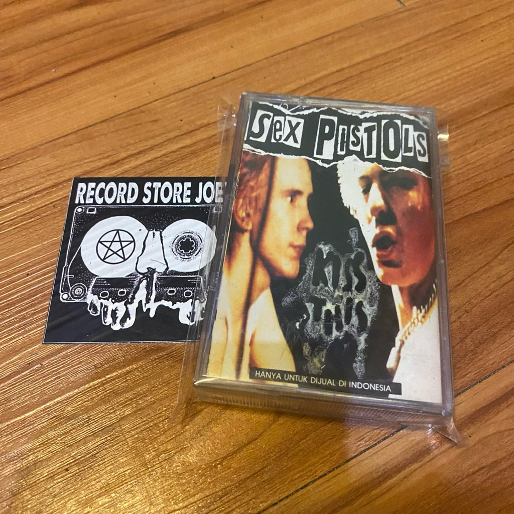 kaset sex pistols - kiss this