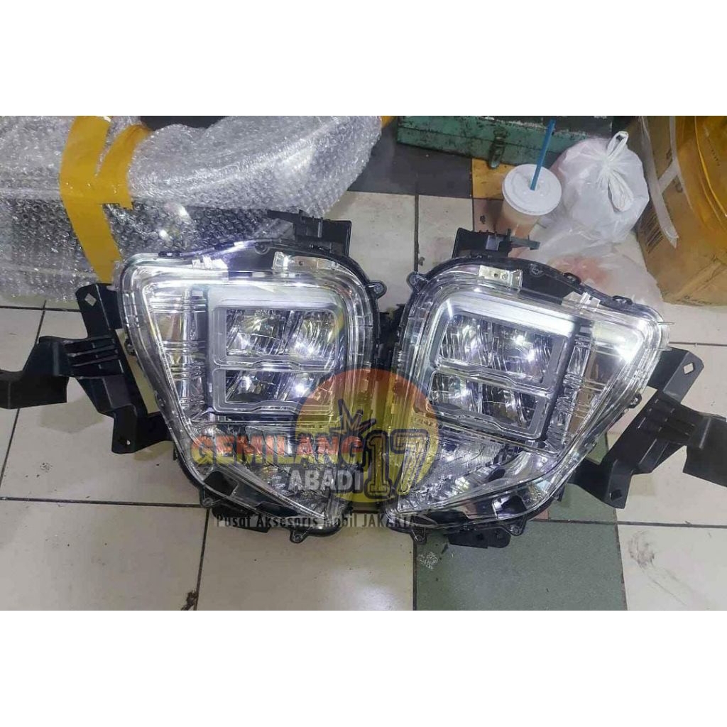 headlamp kanan kiri xpander cross original LED