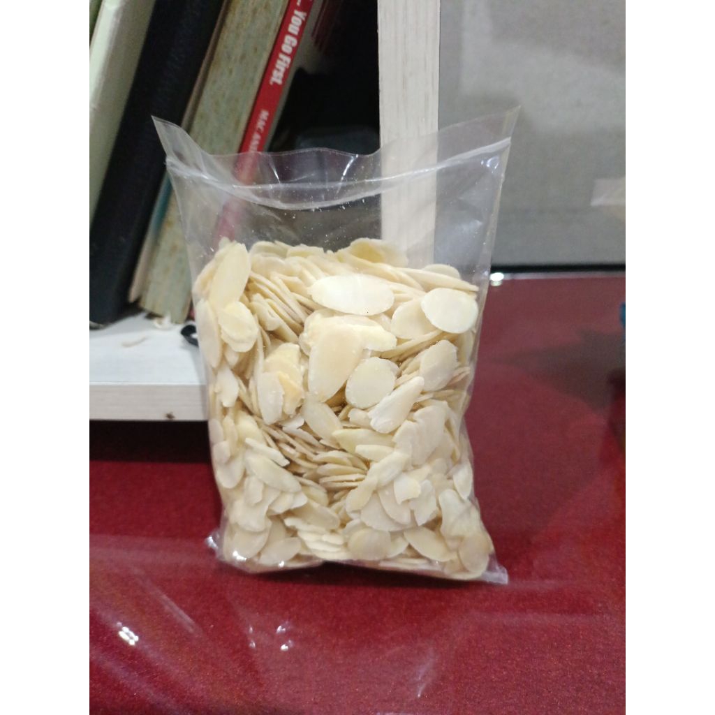 

Almond Slice Kacang Almond Iris Tipis 100 Gram