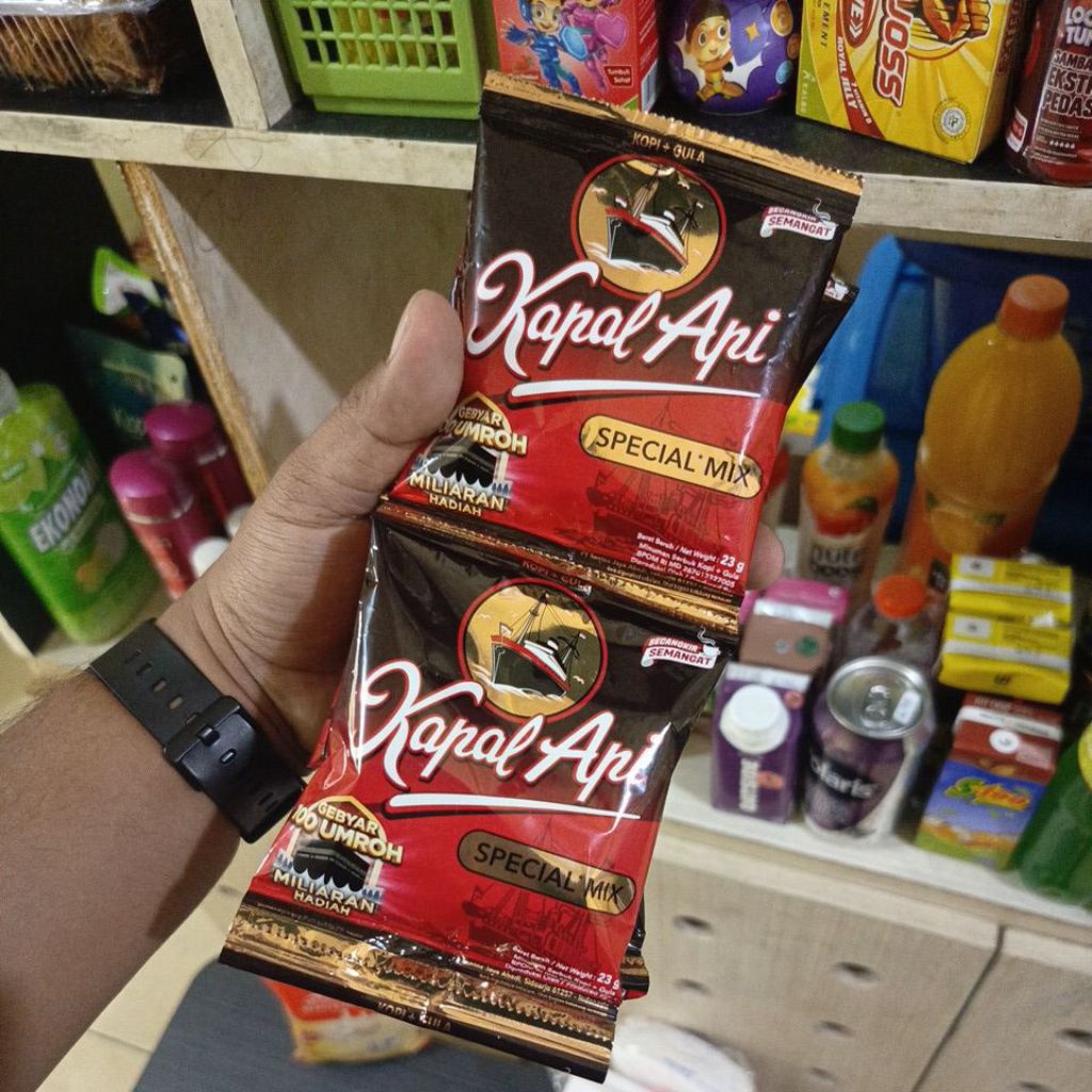 

Kapal api Special Mix 1 renceng isi 10
