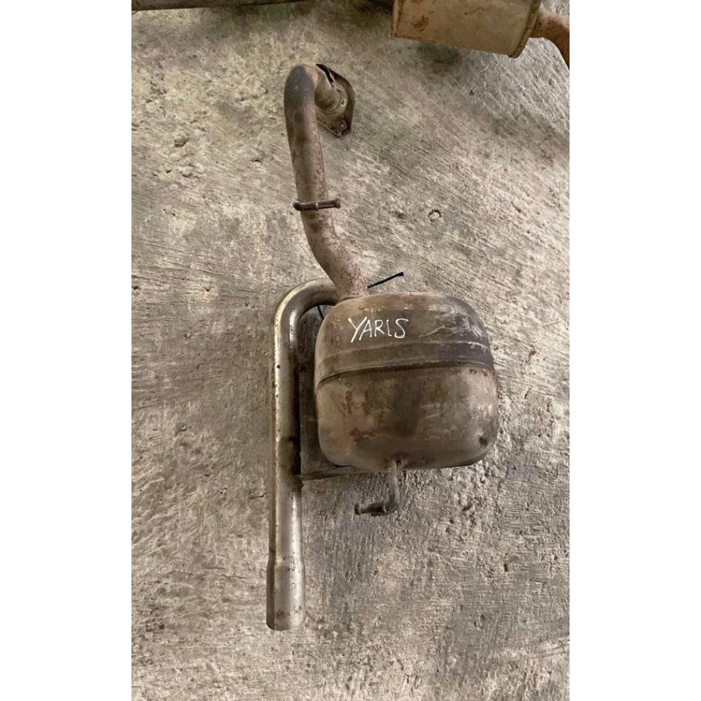 knalpot standar mobil Toyota yaris fulleheran original copotan