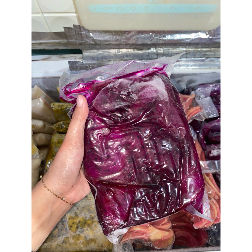 

BUAH NAGA FROZEN