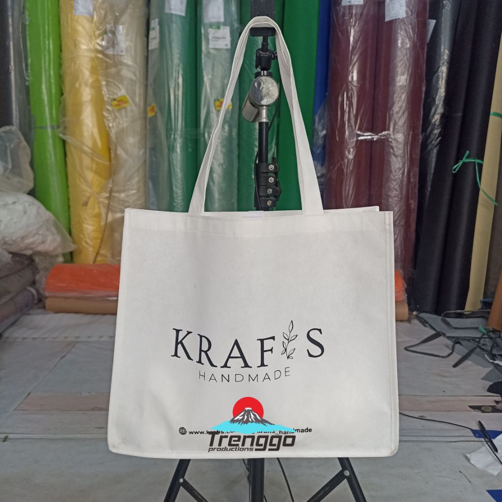 

100gsm REAL TEBAL 35x30 LEBAR CUSTOM Tas Spunbond Gratis Sablon Murah