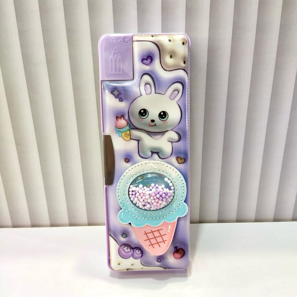 

TEMPAT PINSIL MAGNET KODE 35282-01 MOTIF ICE CREAM ADA RAUTAN