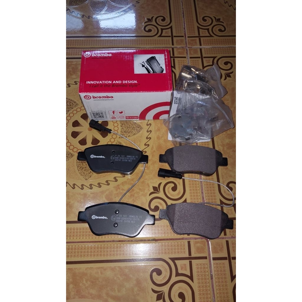 Kampas Rem Fiat 500 Brembo Set Depan Belakang