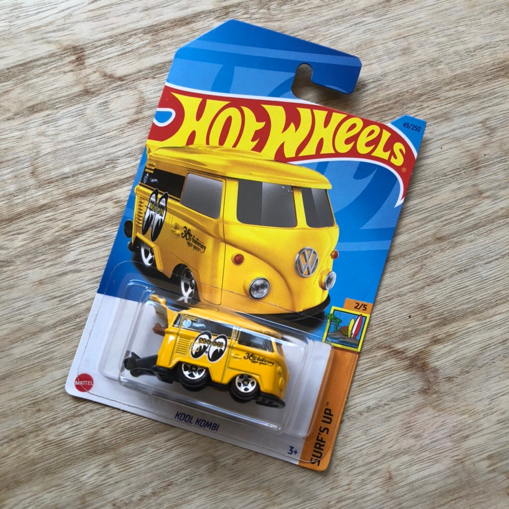 Hot wheels kool kombi moon eyes
