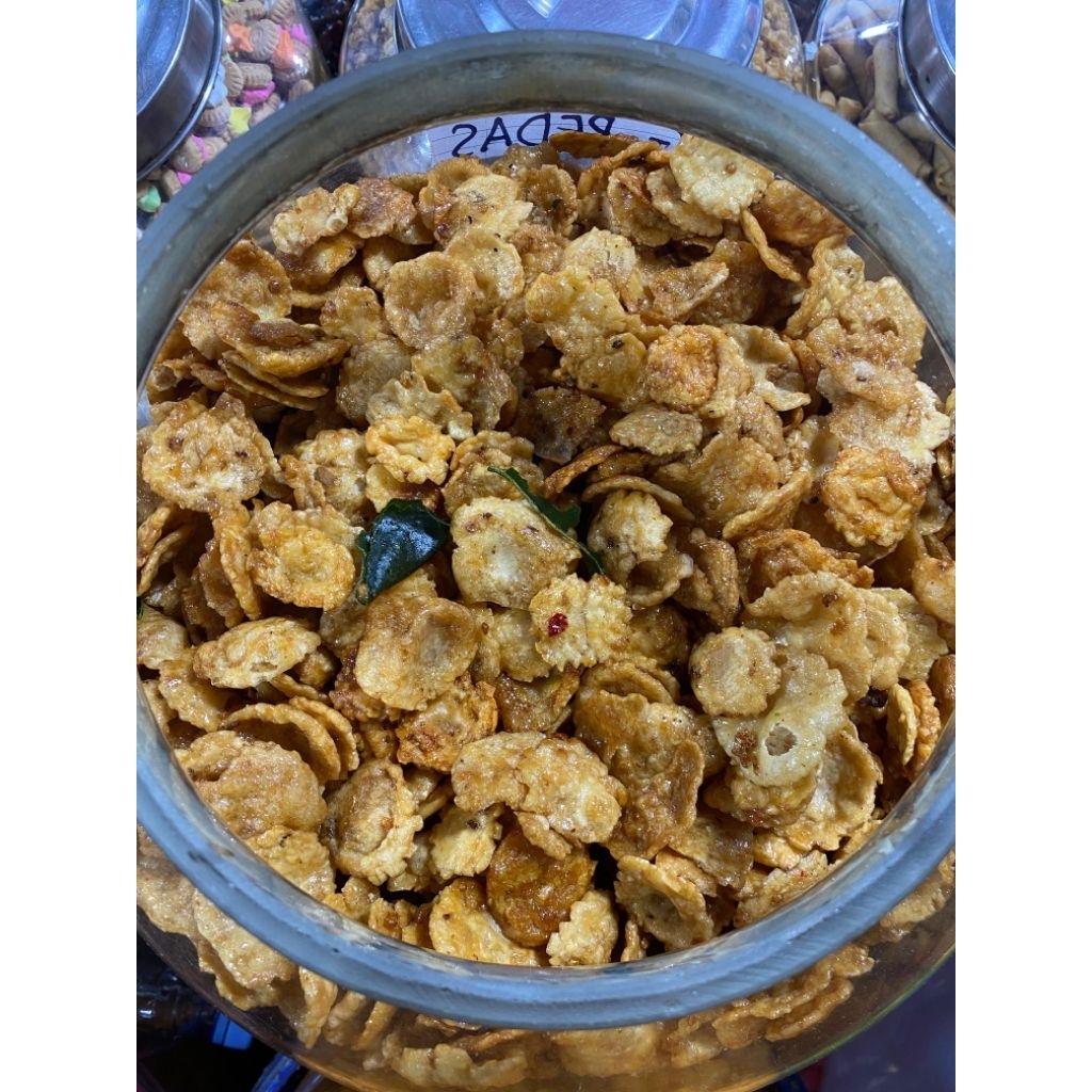 

Belinjo pedas/emping