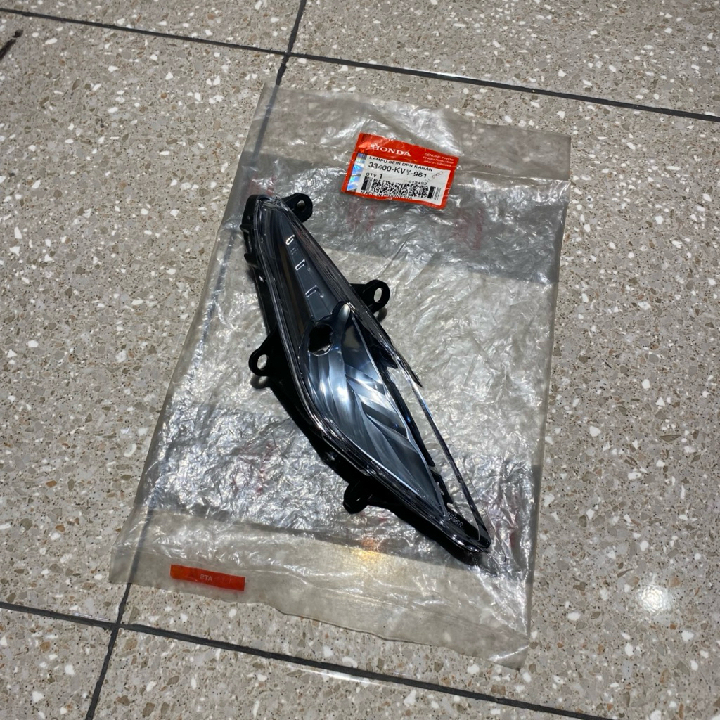 33400 KVY 961 LAMPU SEIN DEPAN HONDA BEAT KARBU KANAN ORIGINAL AHM