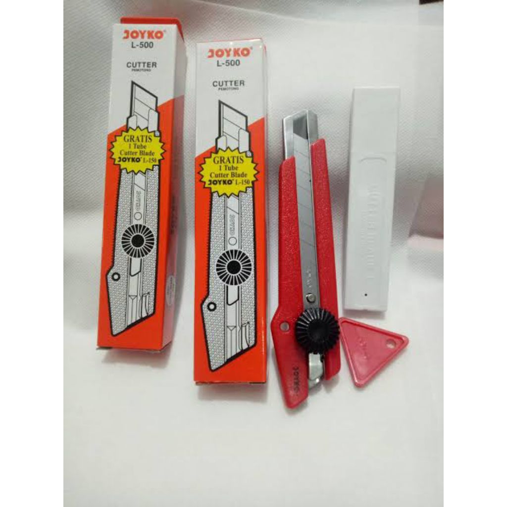 

Cutter Pemotong Merk Joyko L-500 Free Isi Cutter 1 Kotak Isi 12 Pisau