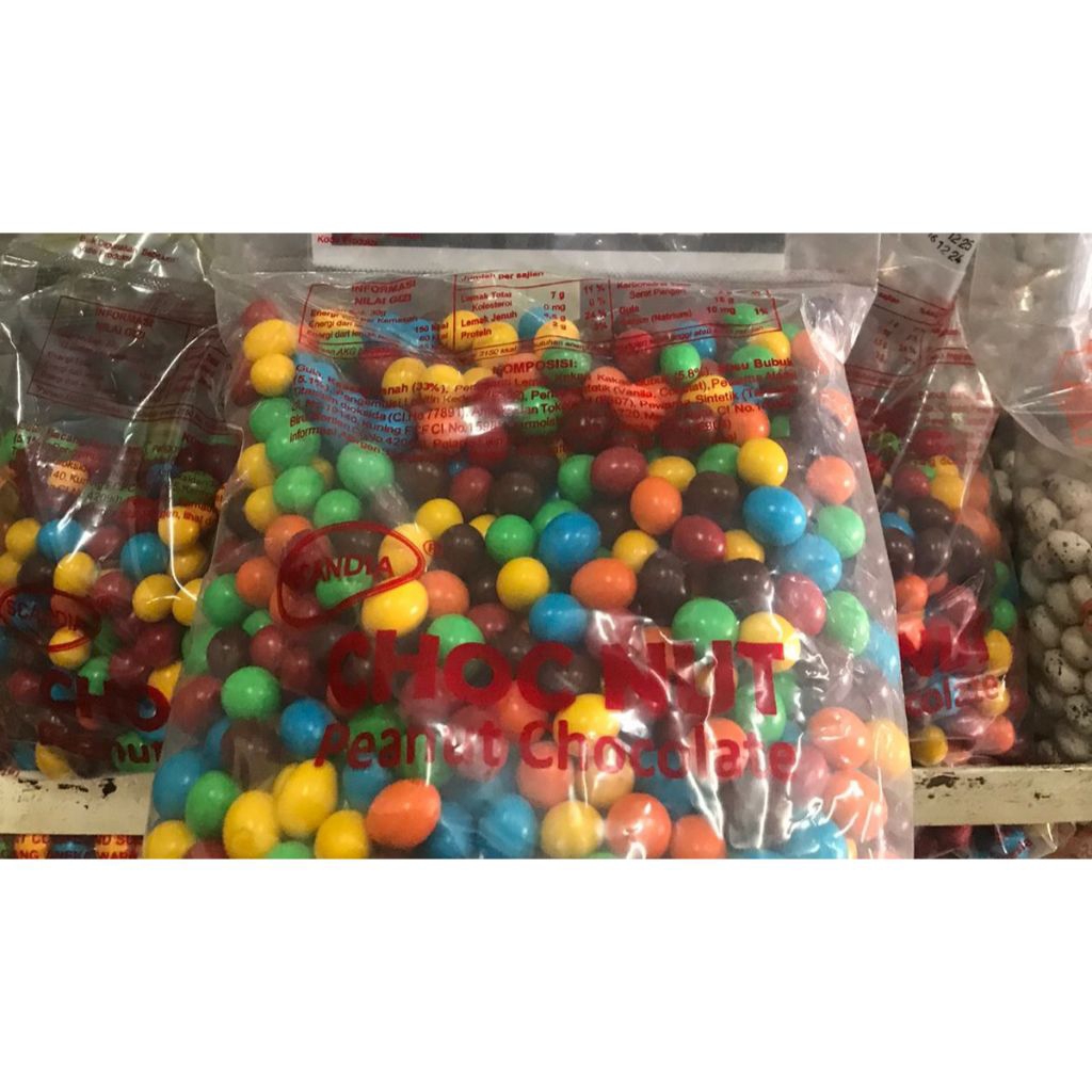 

COKELAT CHOC NUT SCANDIA 1KG ISI KACANG MANIS ENAK LEZAT CEMILAN
