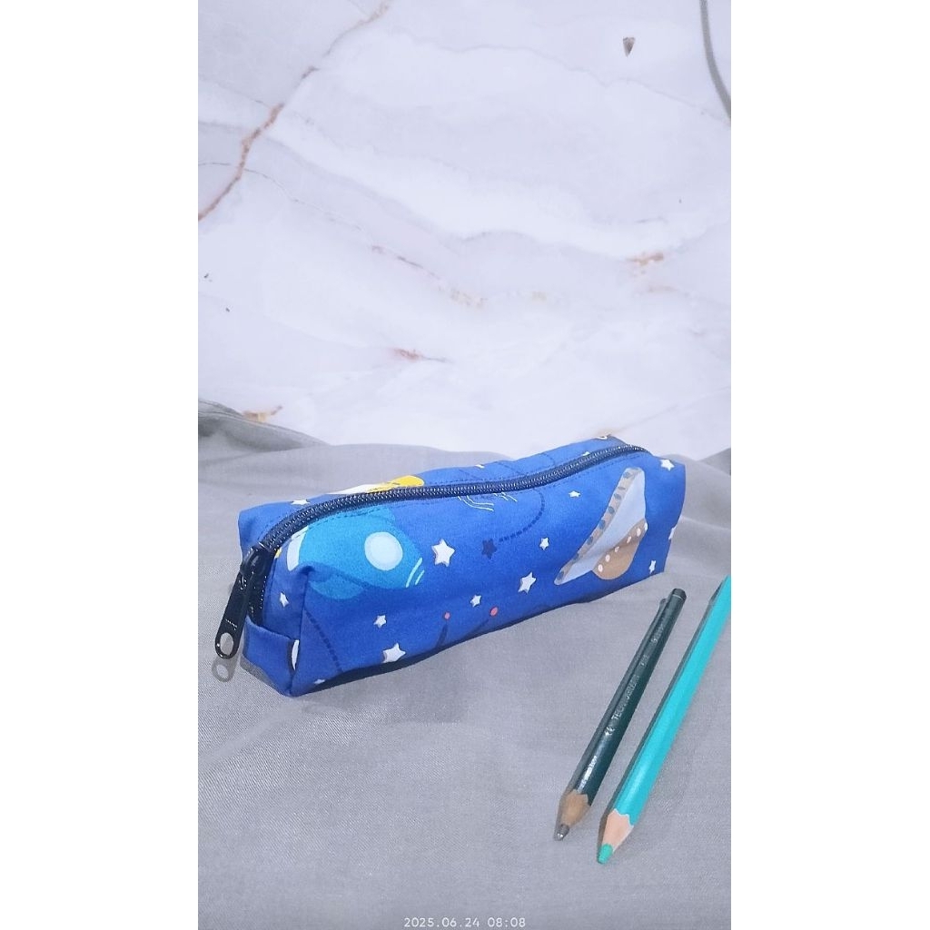 

Tempat pensil kain perca motif