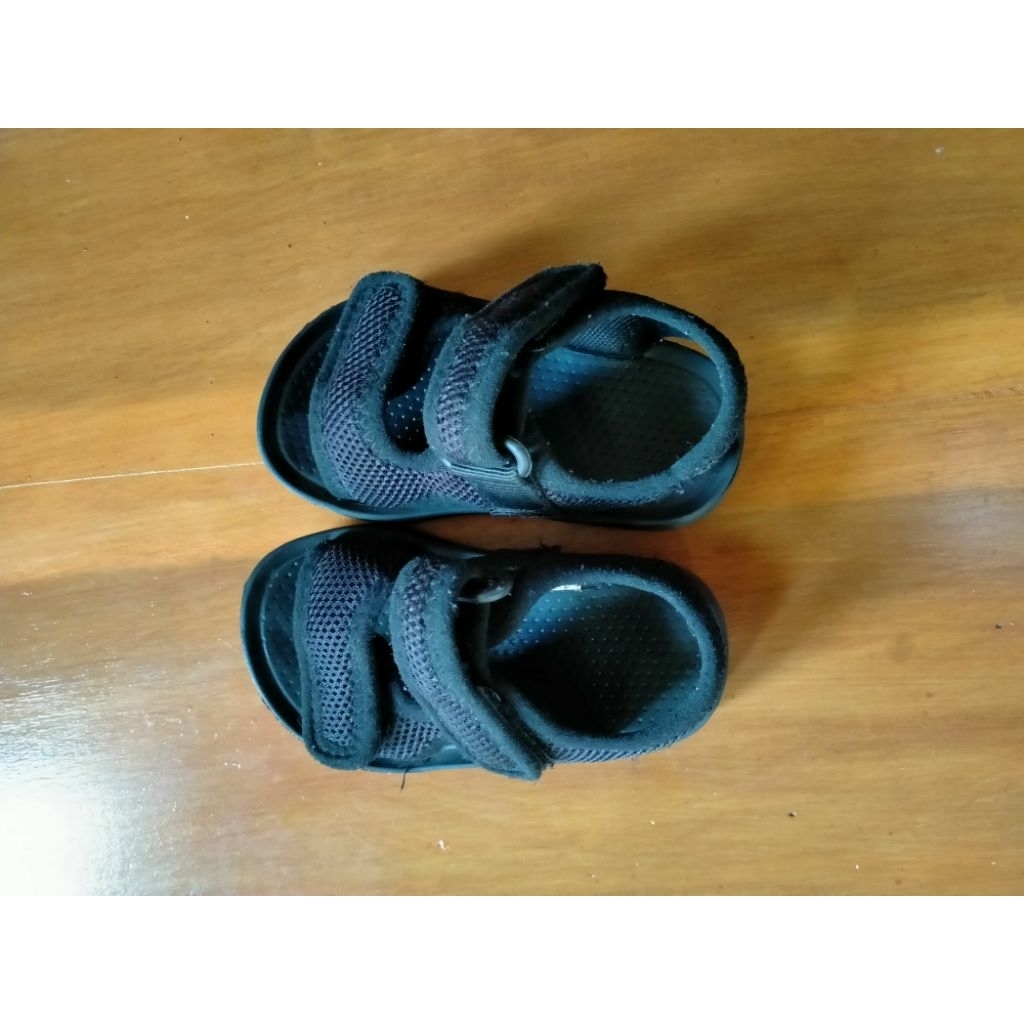 PRELOVED sepatu sandal anak cheerful mario