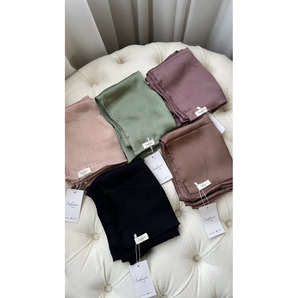 sunflowers hijab / oriana pashmina silk