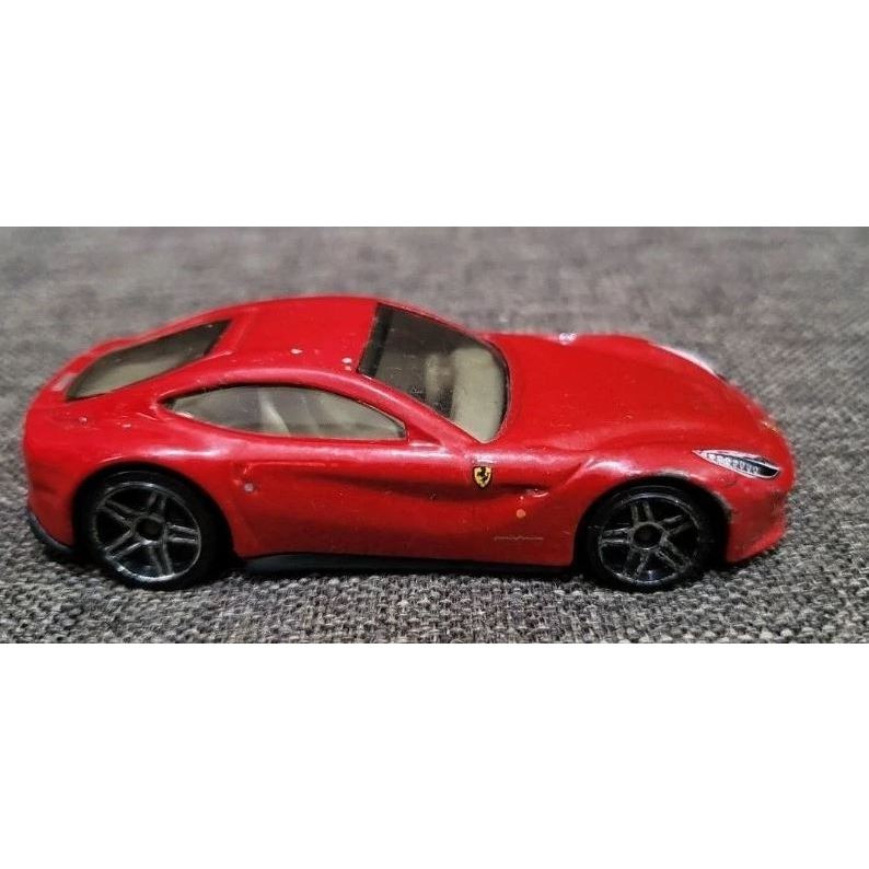 Hot Wheels HW Showroom FERRARI F12Berlinetta Red , second