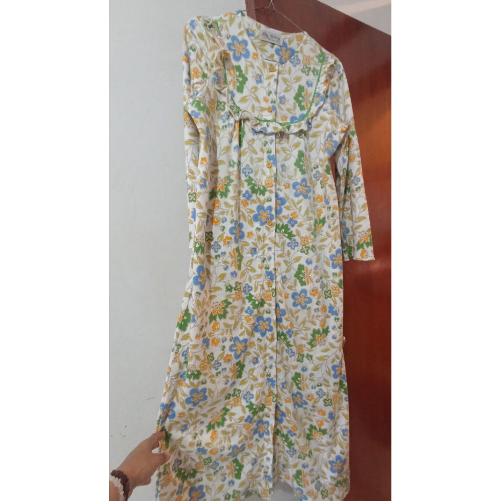 gamis bunga bunga bahan kaos tebal