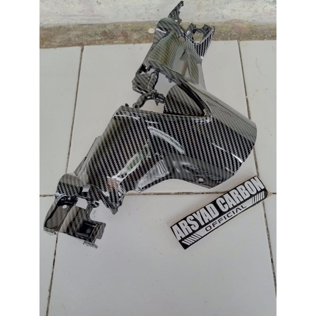 COVER BATOK BELAKANG MX NEW 135 CARBON
