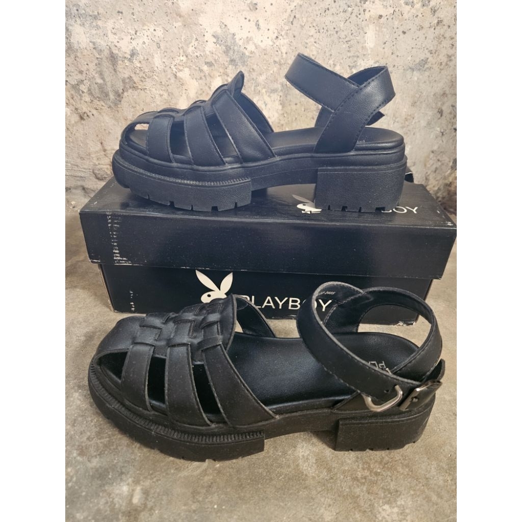 Preloved Sandal Playboy