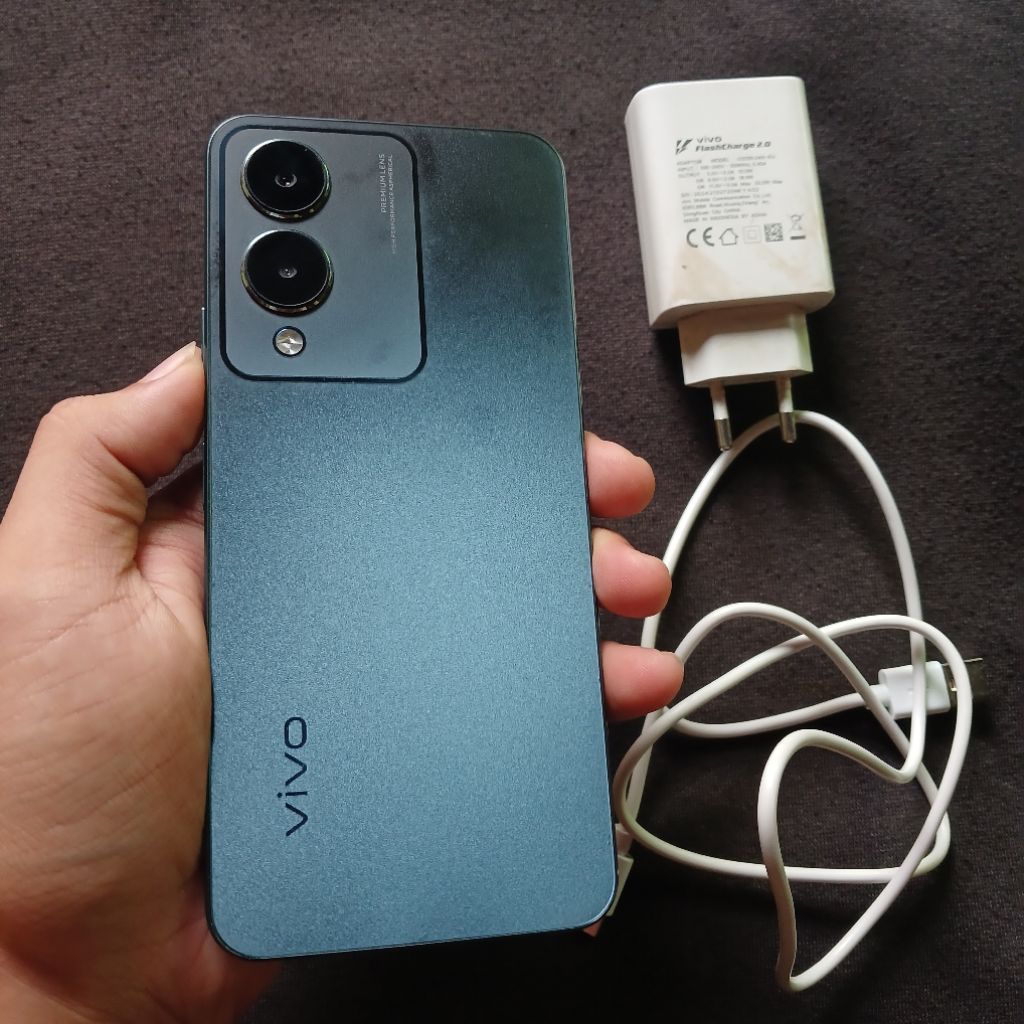 Hp Sejutaan Vivo Y17s 4/128 second nominus
