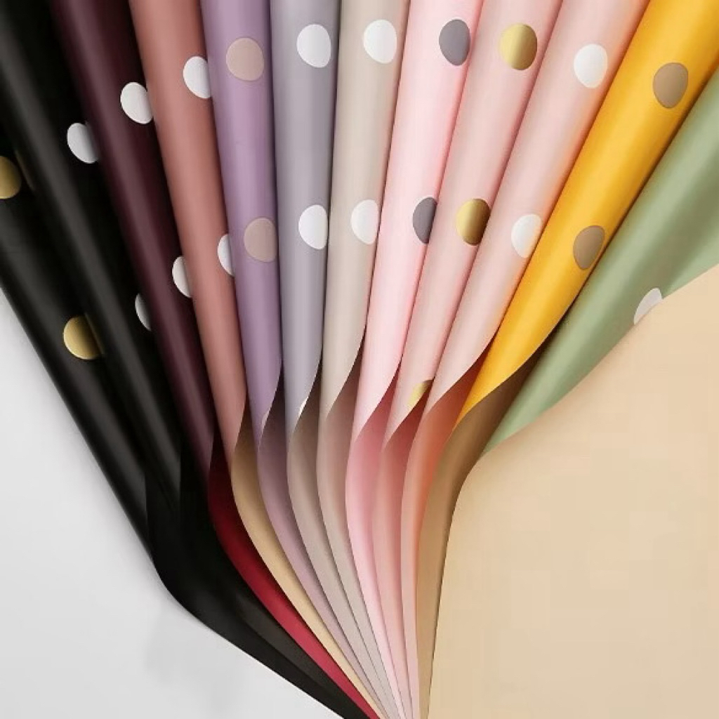 

[ISI 20PCS]POLKADOT CELLOPHANE (60cm x 60cm) - Kertas Bunga Wrapping Paper