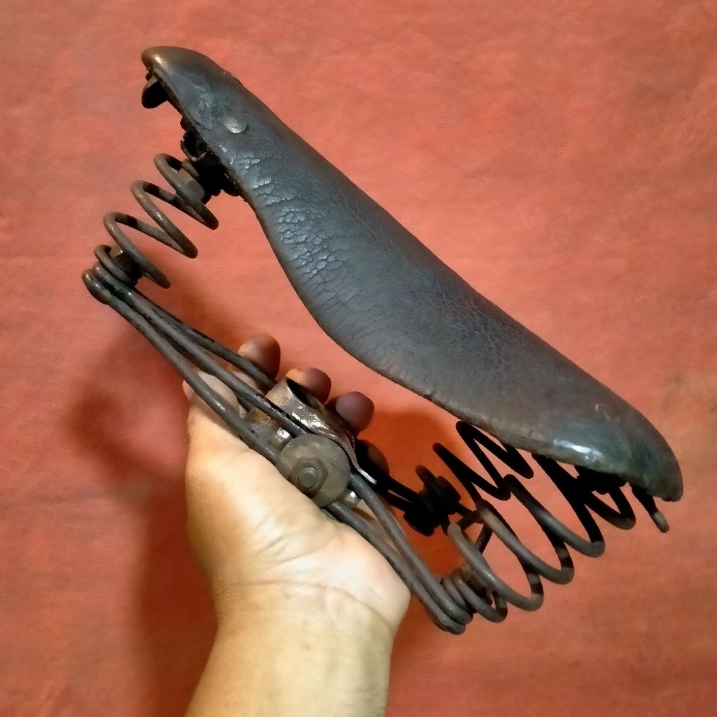 sadel sepeda onthel tua original lawasan