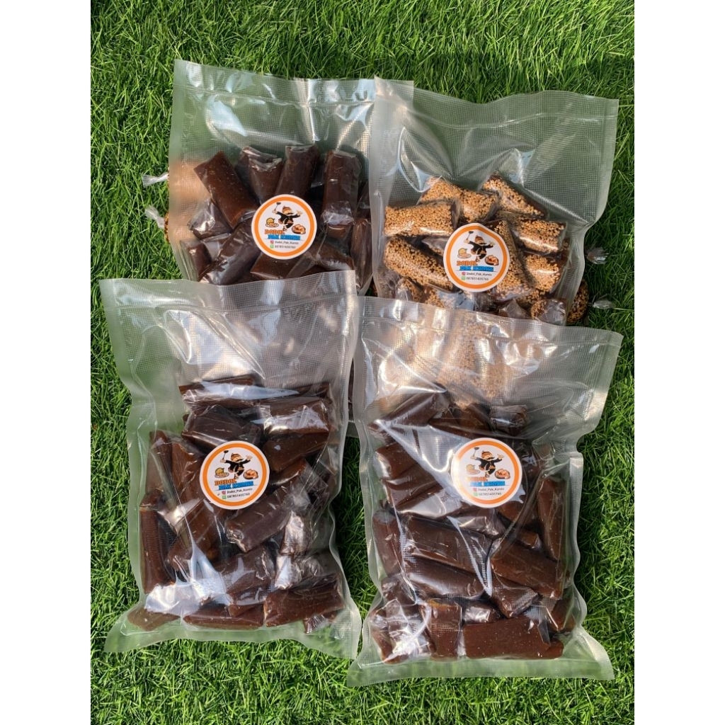 

Dodol Wijen Betawi Berat 1kg isi 40pcs