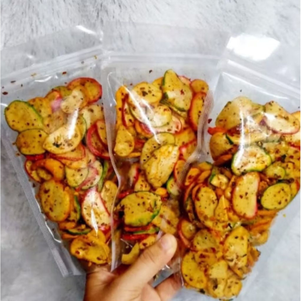 

Kerupuk seblak kemplang bawang pedas daun jeruk isi 100gram