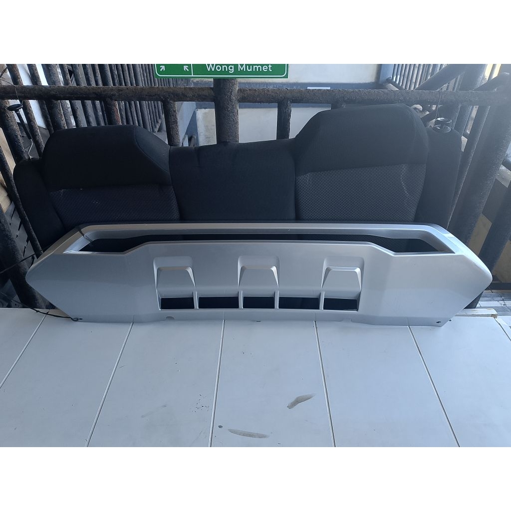 garnis cofer bemper depan Pajero THN 2023__2025 original