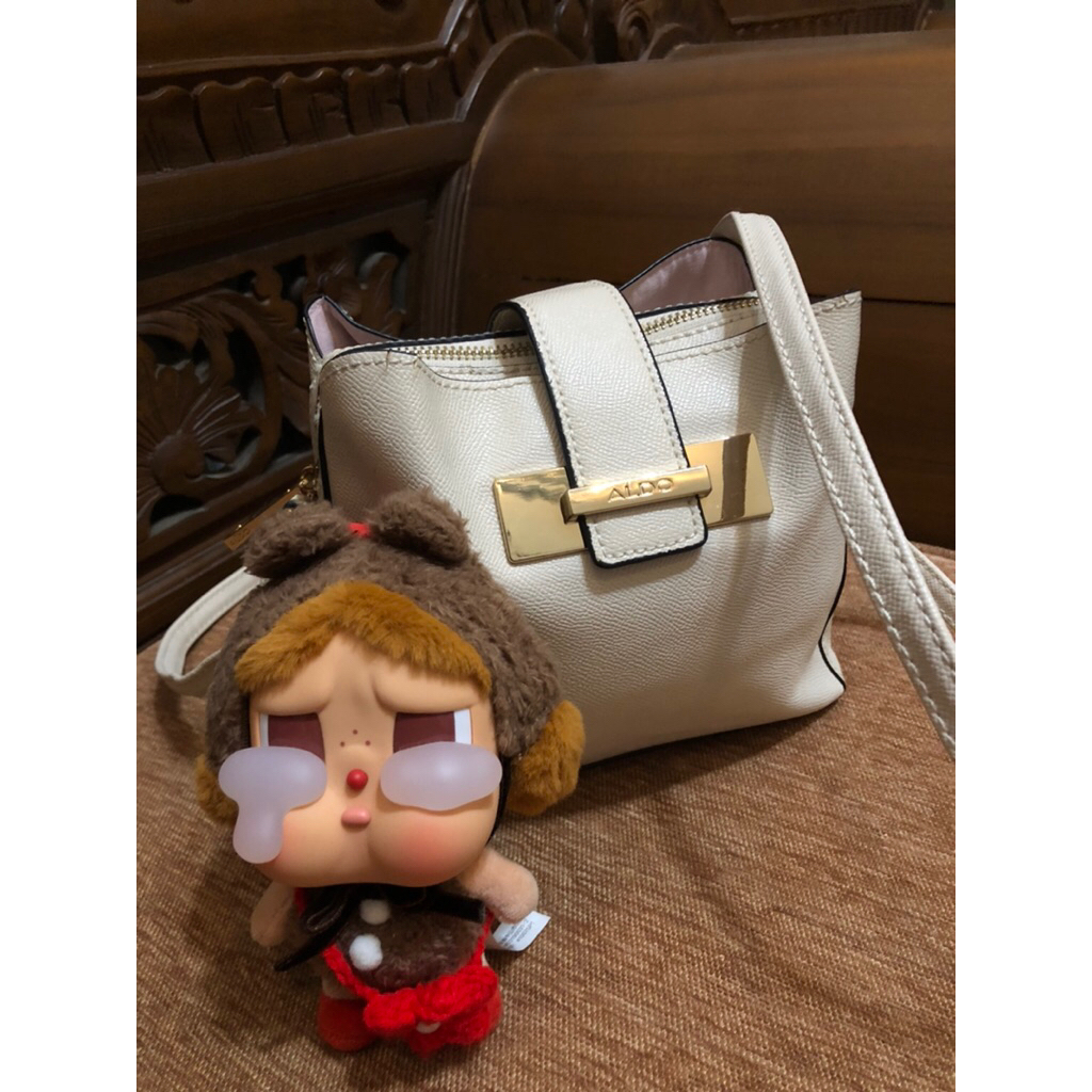 Aldo Pink Solid Messenger Bag