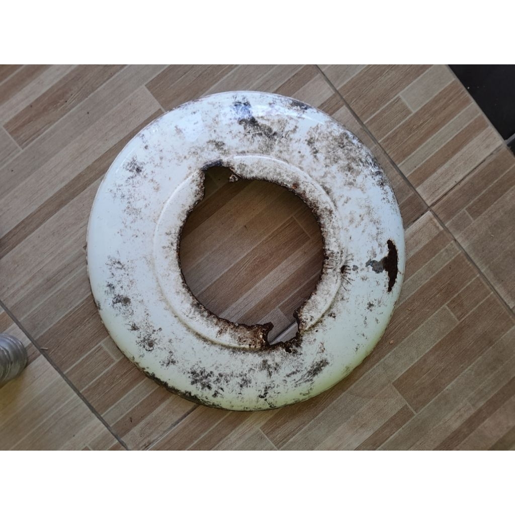 kap tutup lampu petromak jadul bekas