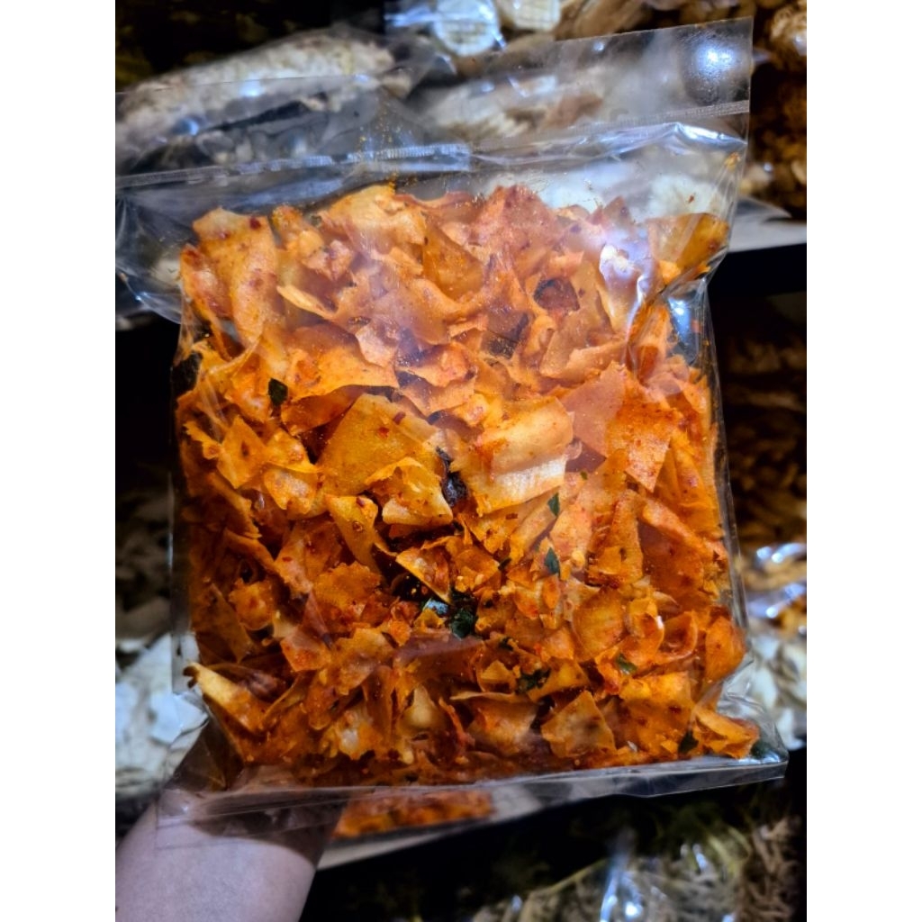 

Cemilan Singkong Kriwil Pedas 250gr