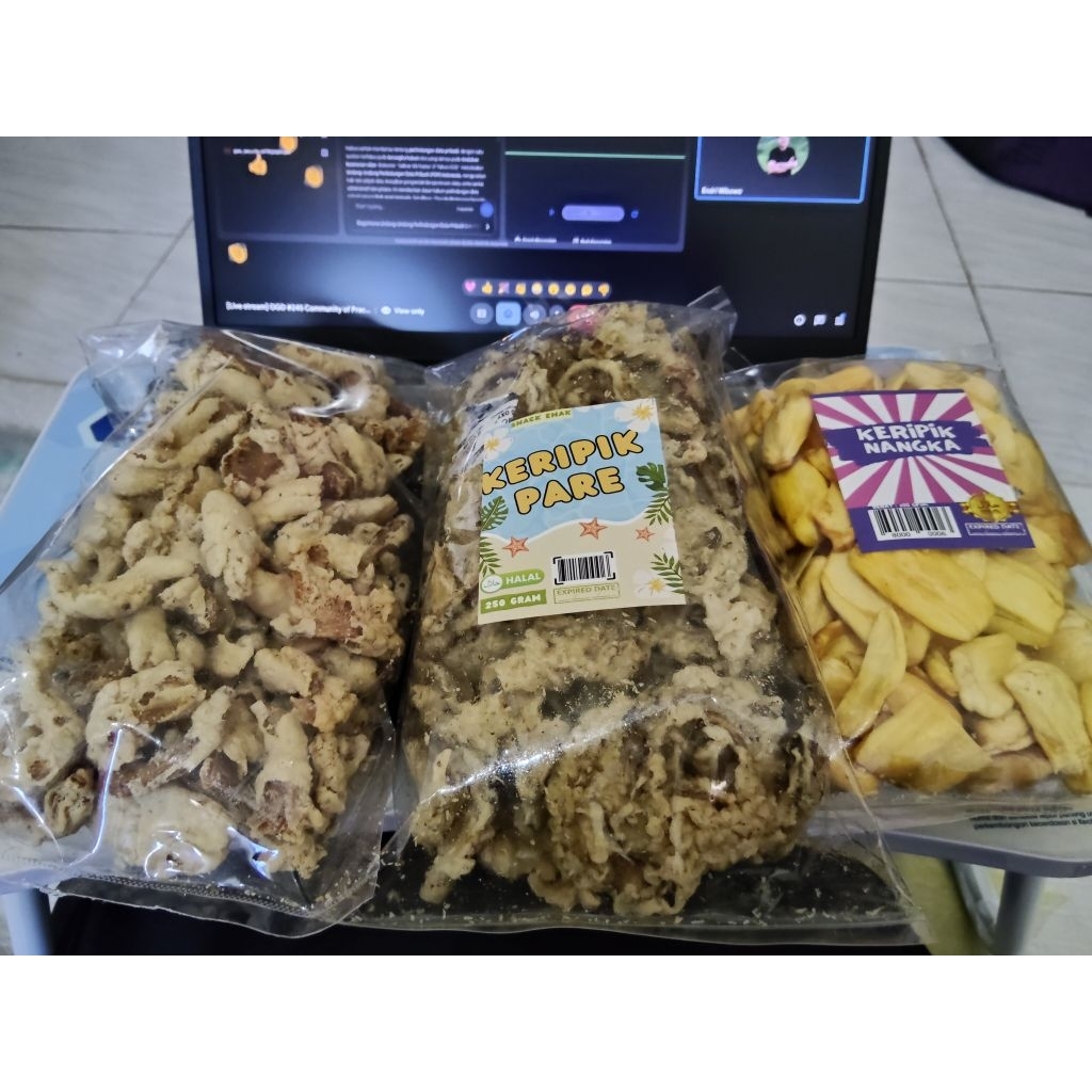 

Triple Kripik nangka pare dan jamur