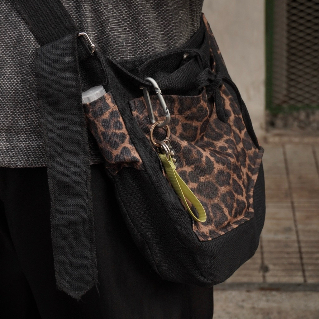 TERLARIS FOMIND GOMA BAG - TAS SELEMPANG PRIA TAS SELEMPANG MOTIF LEOPARD
