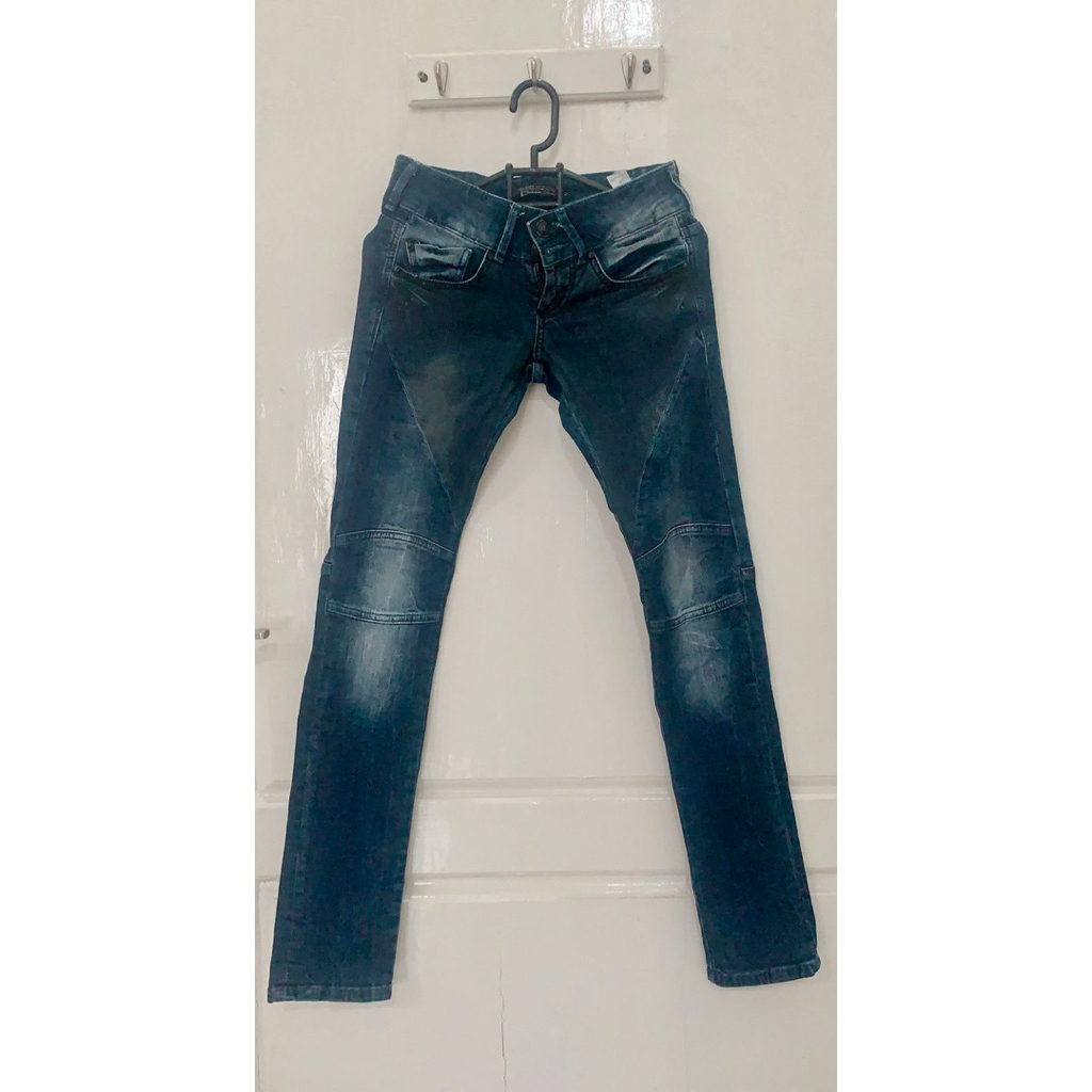 Preloved Celana Jeans Bershka