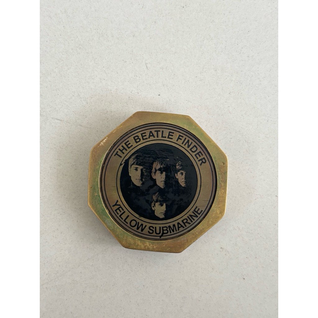 PRELOVED the beatles finder compass