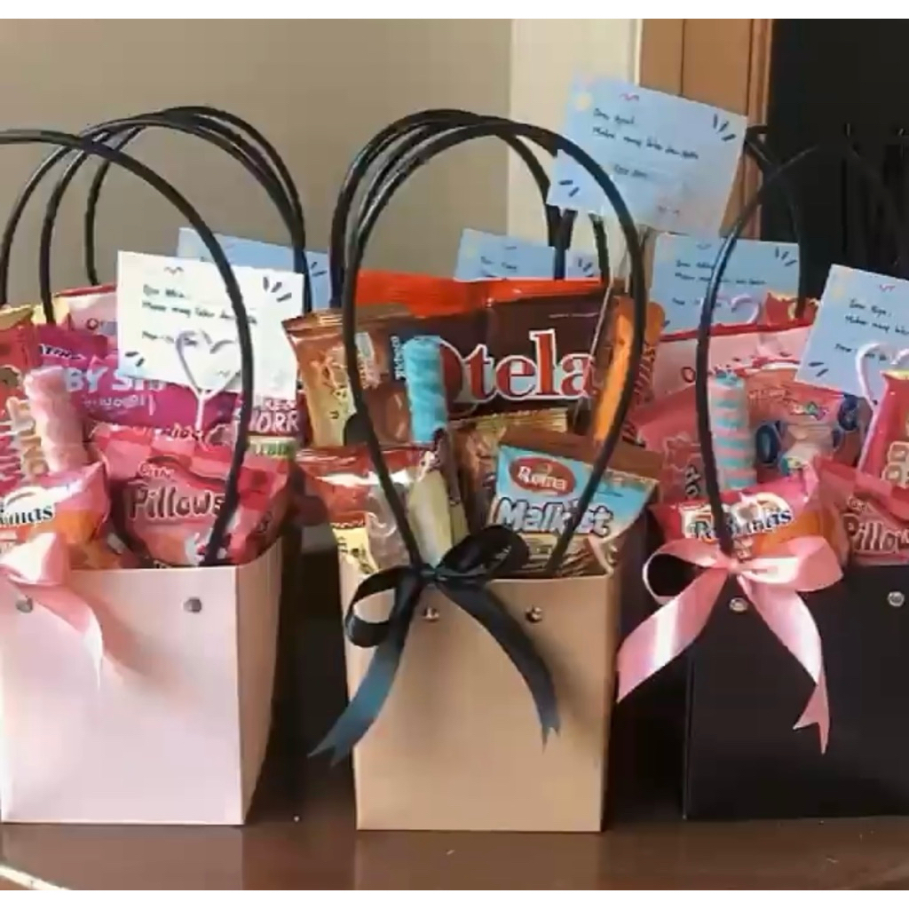 

Snack Bloom Bag Kekinian | Hampers Camilan Hits & Aesthetic | wisuda | birthday | school event