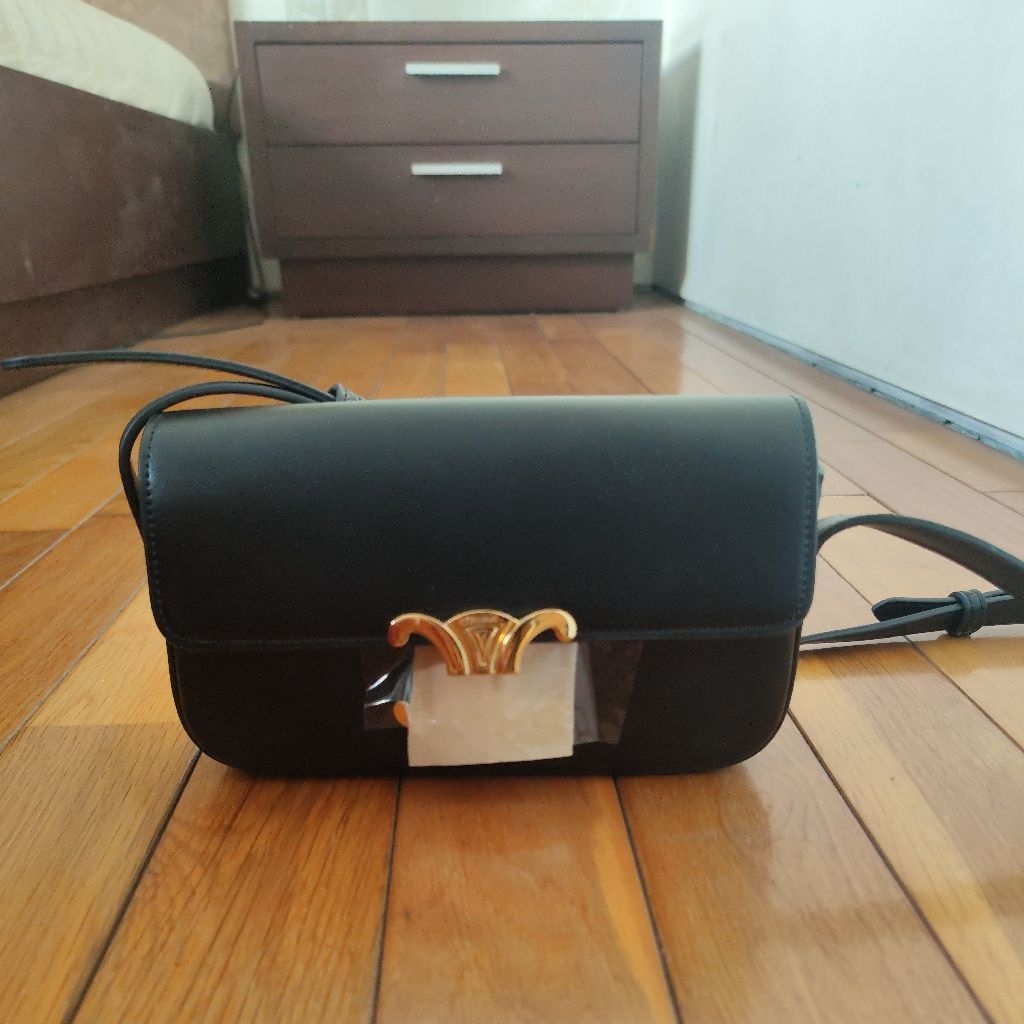 tas wanita/tas selempang/tas hitam/tas formal/tas kecil/tas kantor/preloved murah