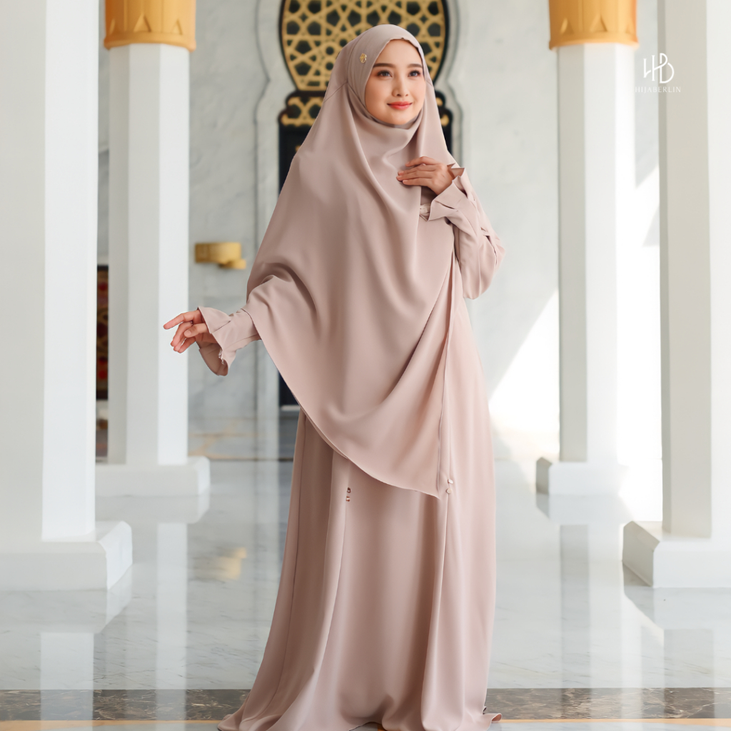 Hijaberlin - Maryam Dress Taupe Set Khimar FK Mazen Anti UV Gamis Syar'i Premium Haji Umroh
