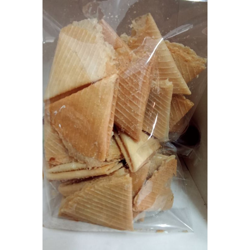 

Kue semprong segitiga 250gr