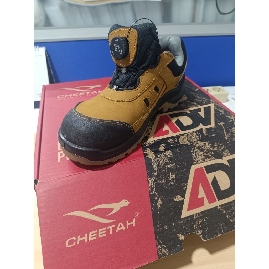 Sepatu Safety  CHEETAH 6112K ADV Jubatus